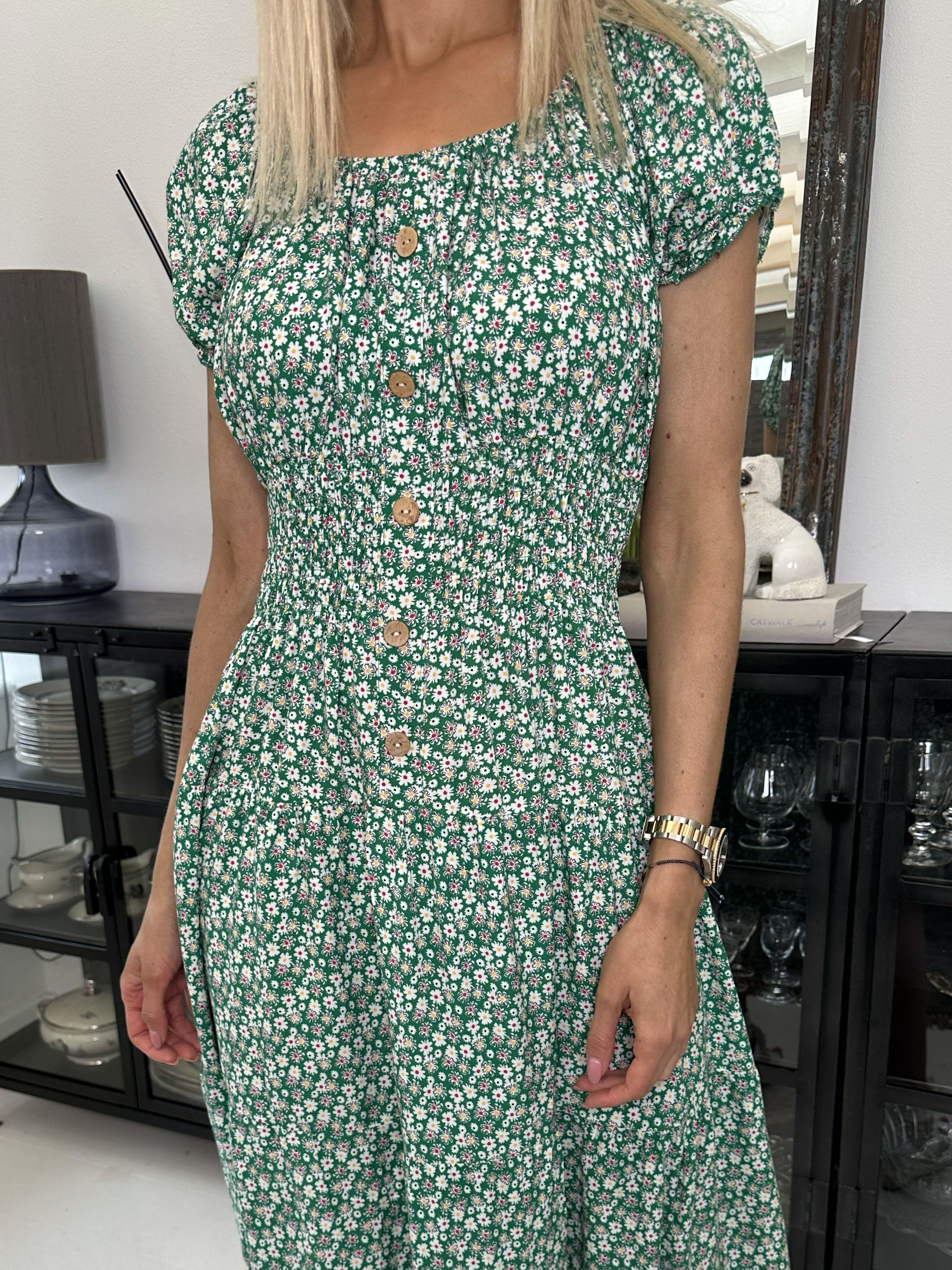 Finalia flower short - Sød småblomstret kjole med pufærmer og elastik i taljen